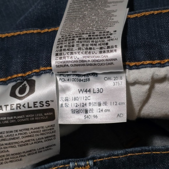 Levi's 502 Taper Fit Men's Jeans 44x30 Dark Wash Blue Denim Pants - Picture 7 of 8